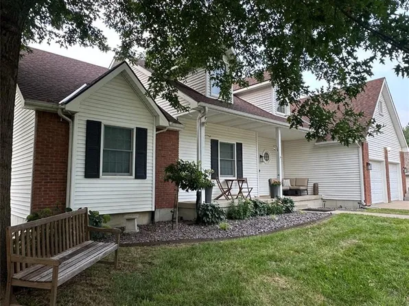 4809 Creek Crossing Dr, Saint Joseph, MO 64507