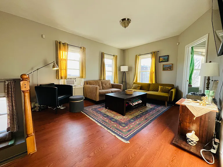 240 Taunton Ave #2 — Photo 5