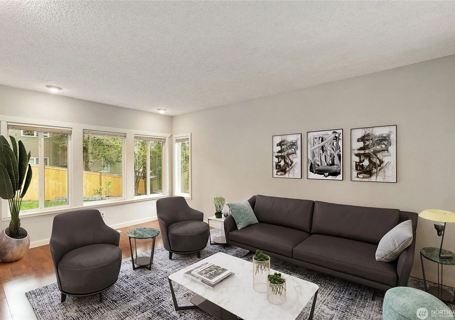 3Bd/1.5Ba Redmond Condo — Photo 3