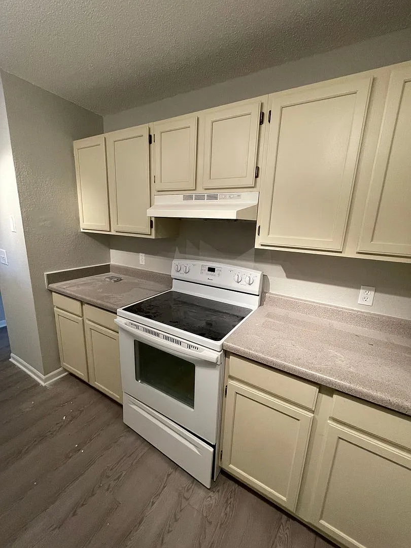The Parkridge Apartments — Photo 4