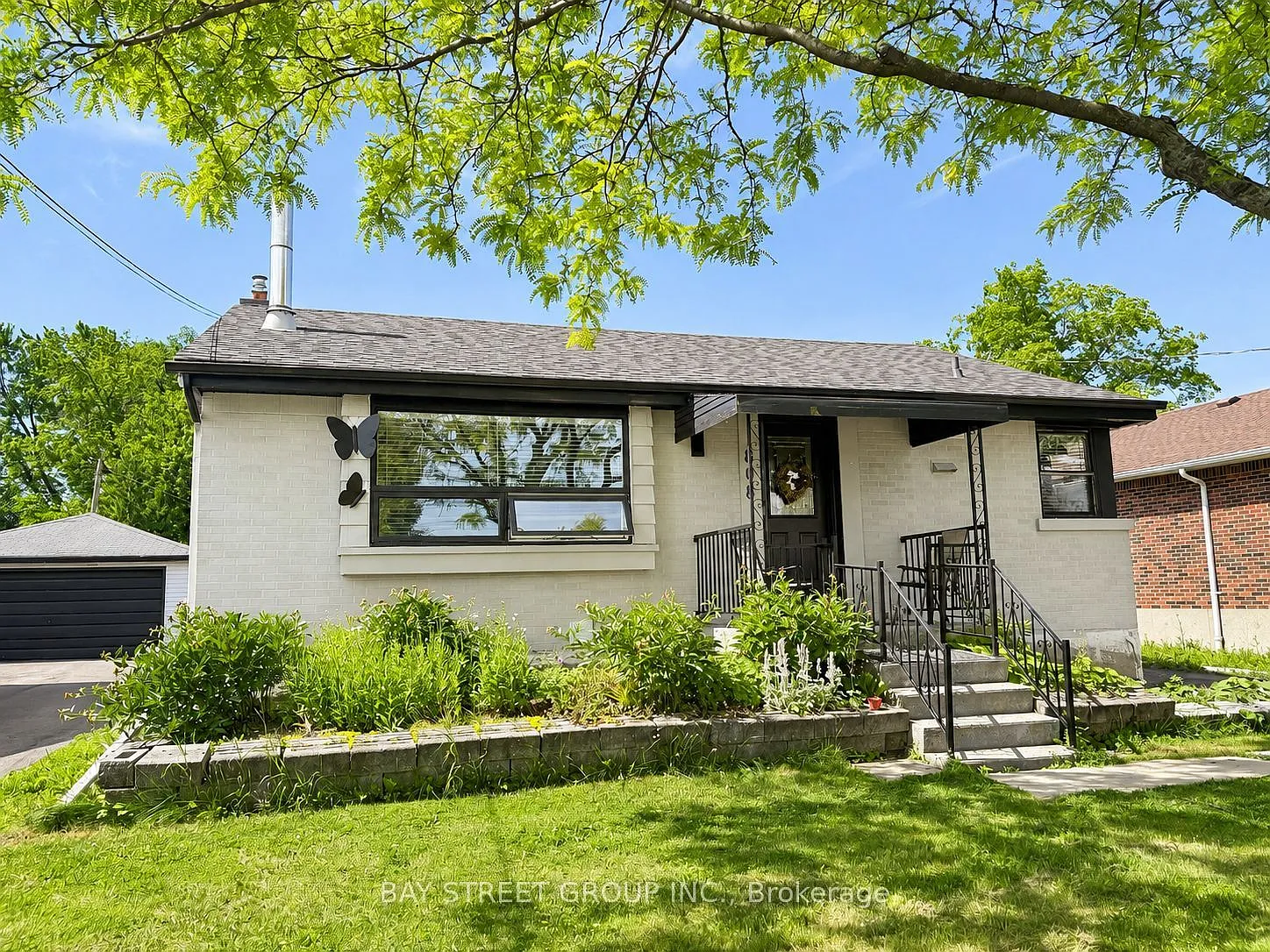 2 bed, $1,900 — Photo 2