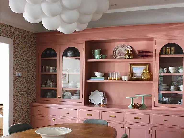 2421 N Heliotrope Dr — Photo 16
