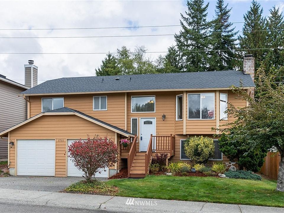 1st image of 1711 90th Dr SE