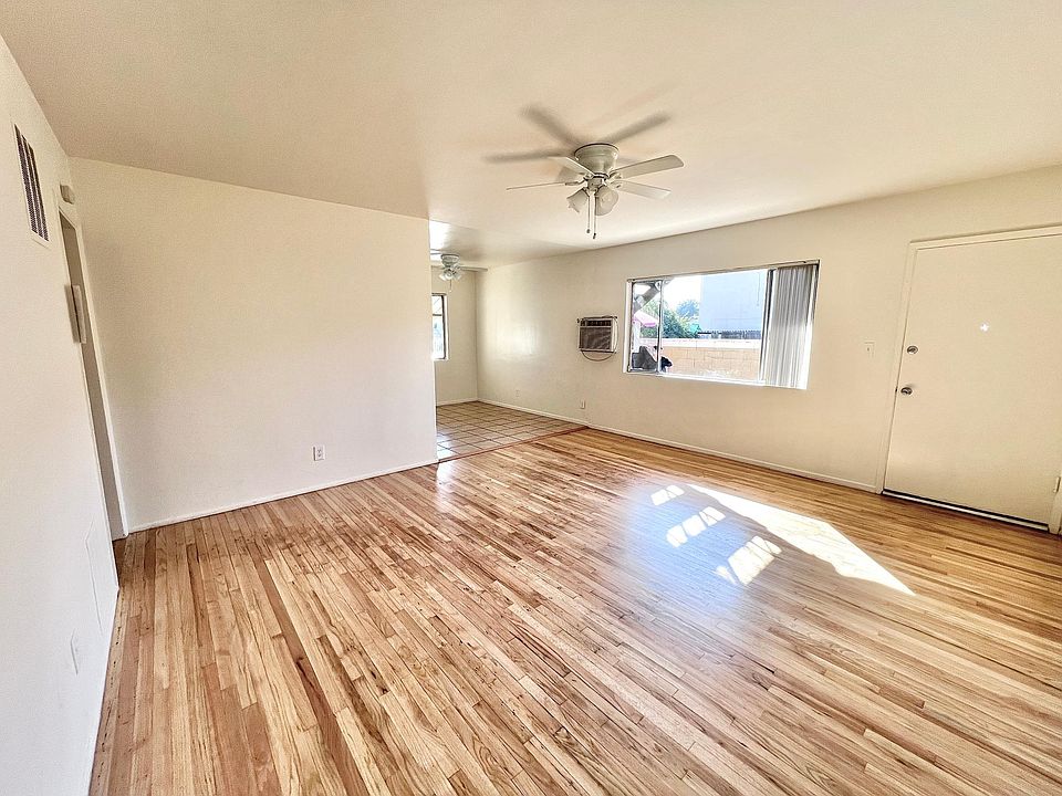 1st image of 13115 Vanowen St #1