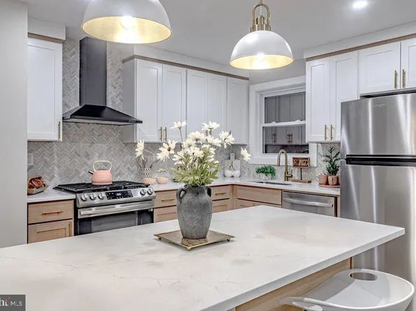 66 Scrapetown Rd, Pemberton, NJ 08068