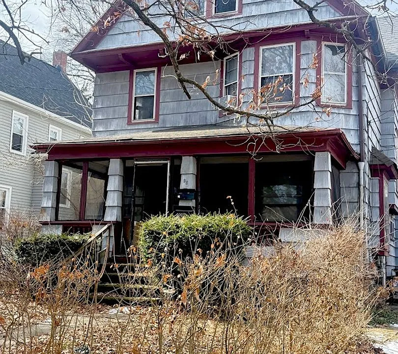 96 Hall St