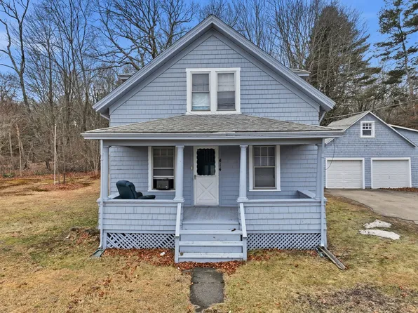 414 Liberty St, Pawcatuck, CT 06379