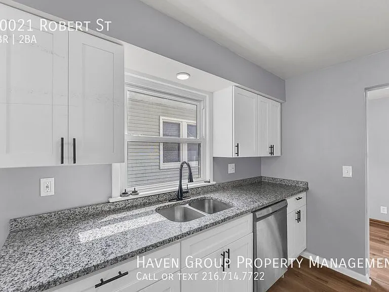 30021 Robert St — Photo 11