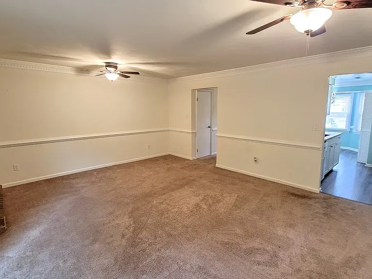 4621 Merrimac Ln — Photo 9