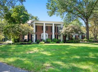 205 Spring Brook Ct, Chesterfield, MO 63017