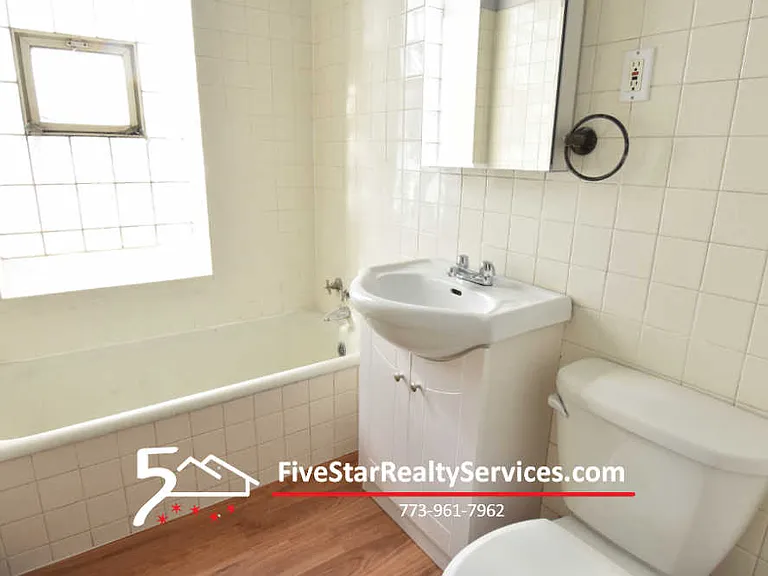 3434 W Irving Park Rd #15 — Photo 4
