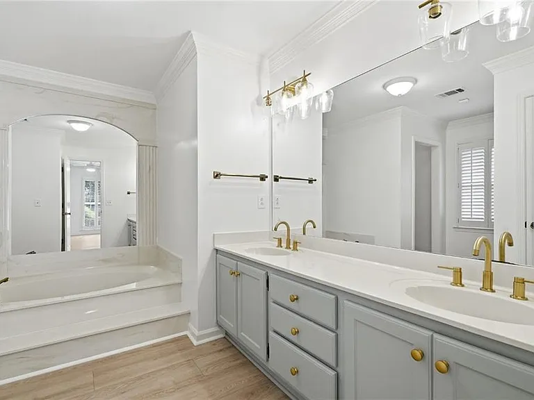330 Carybell Ln — Photo 17