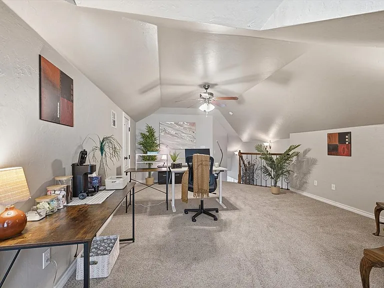 4713 Doe Run Dr — Photo 36