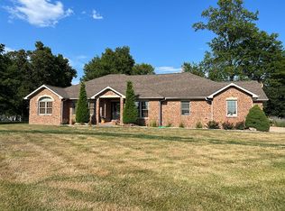 10025 Hickory Ln, Bartelso, IL 62218