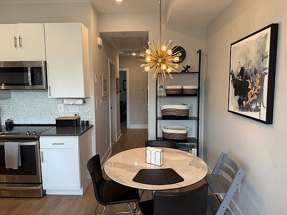 5th image of 1120 S Highland St #2