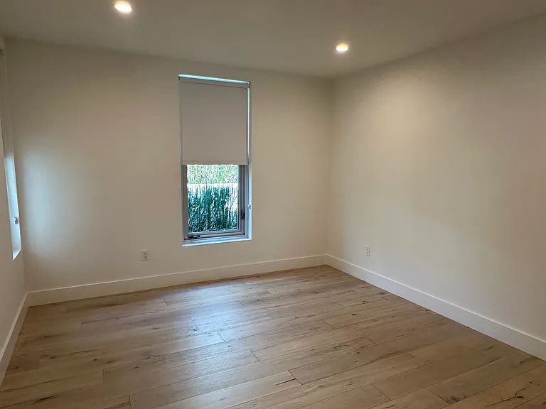 8210 Fountain Ave #A-3 — Photo 13