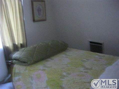 2nd image of 2020 Pinewood Ct