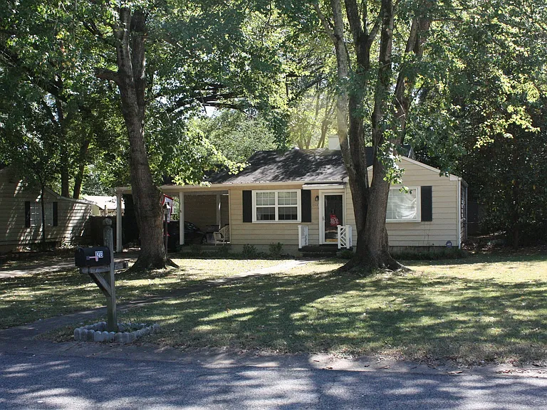 1213 Concord Ave — Photo 1