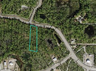 202 Ridgecrest Pkwy, Eastpoint, FL 32328