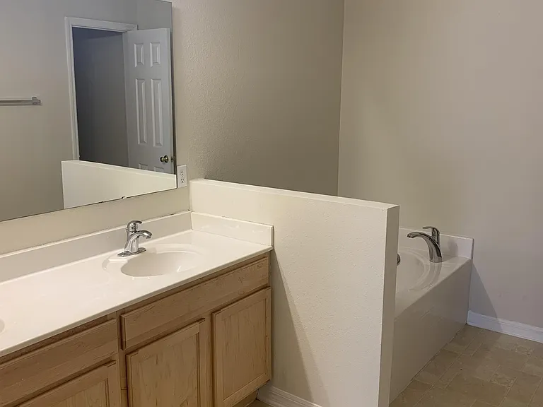 4690 Salamander St — Photo 9