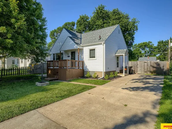 2125 N Irving St, Fremont, NE 68025