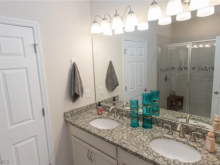 4431 Dutchess Park Rd — Photo 17