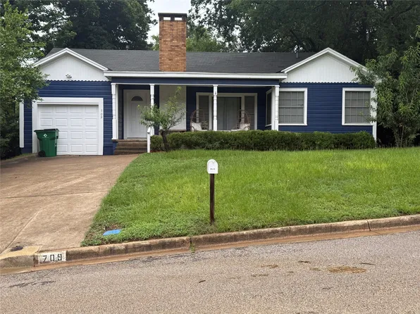 709 Highland Dr, Palestine, TX 75801