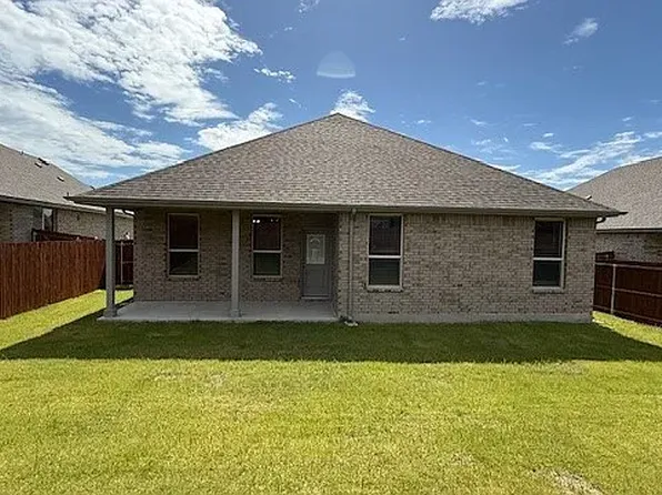 1944 Preakness Dr, Granbury, TX 76049