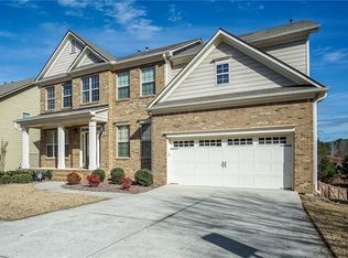 1448 Sparkling Cove Dr, Buford, GA 30518