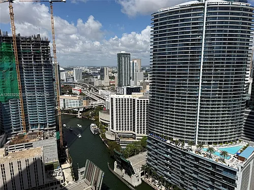 465 Brickell Ave #3906 Photo 1
