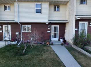Harrison Place, Edmonton, AB T5A 2X5