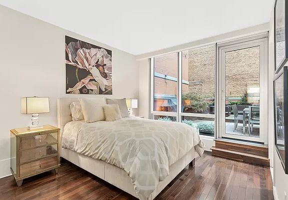 3rd image of 166 W 18th St APT 2D