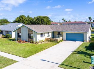 38 Vista Del Rio, Boynton Beach, FL 33426