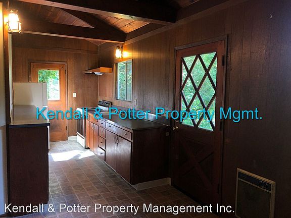 3rd image of 718 Encino Dr