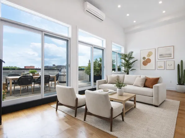 93 Kingsland Avenue image 1 of 13