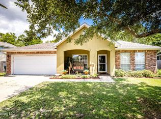 5808 Lindsey Ln, Ocean Springs, MS 39564