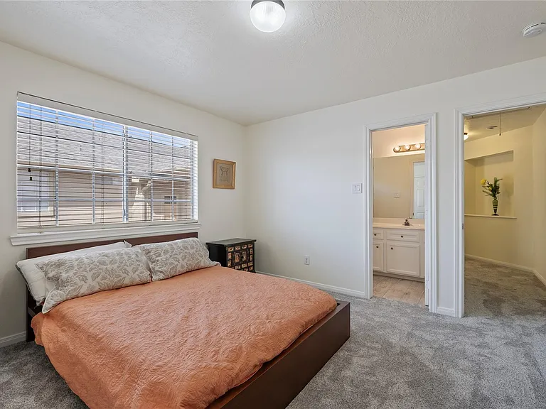 2060 Glencove Dr — Photo 23