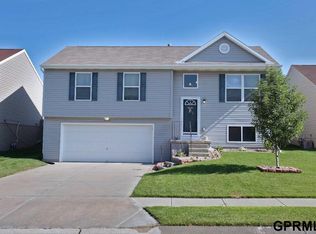 19370 X St, Omaha, NE 68135