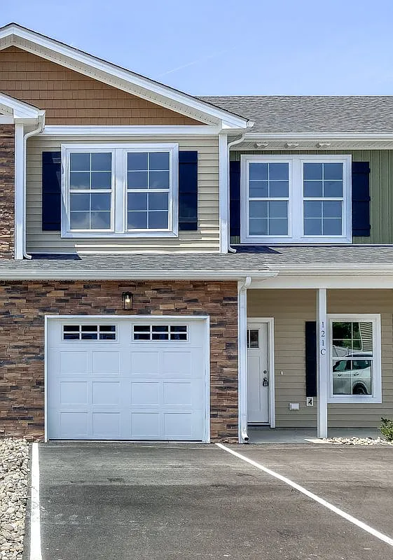 Building Photo - 125 Moyock Landing Dr #B