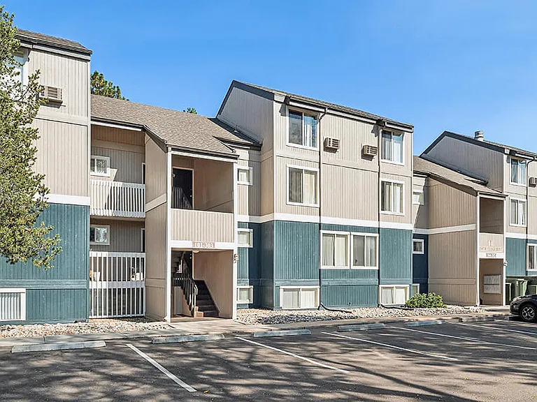 The Pines Apartments — Photo 15