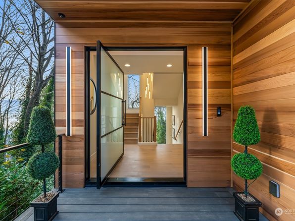 4113 Aikins Avenue SW, Seattle, WA 98116