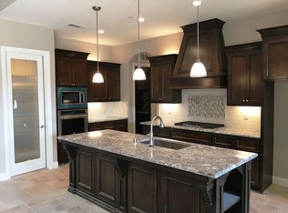 4005 Lasso Ct, Bakersfield, CA 93313