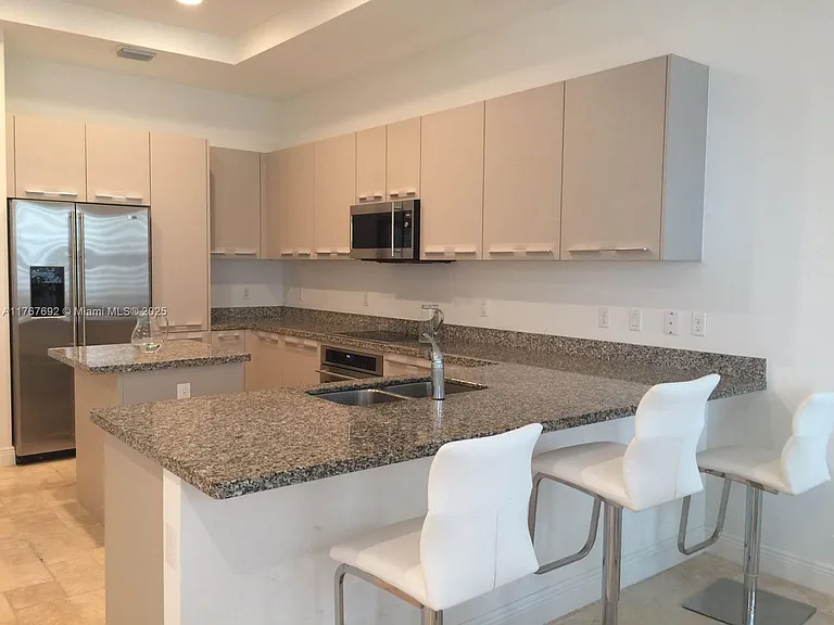 5189 NW 85th Ave #5189 — Photo 3