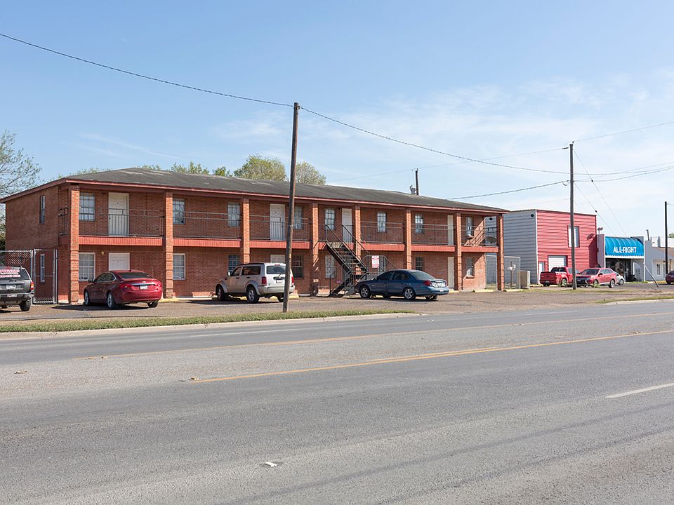 2nd image of 912 Athol St APT 14