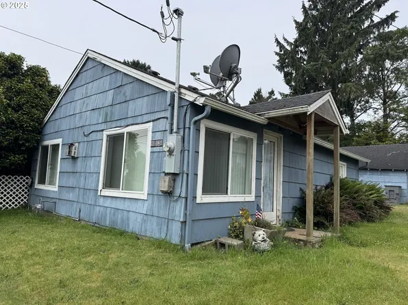 90530 Lewis Rd, Warrenton, OR 97146