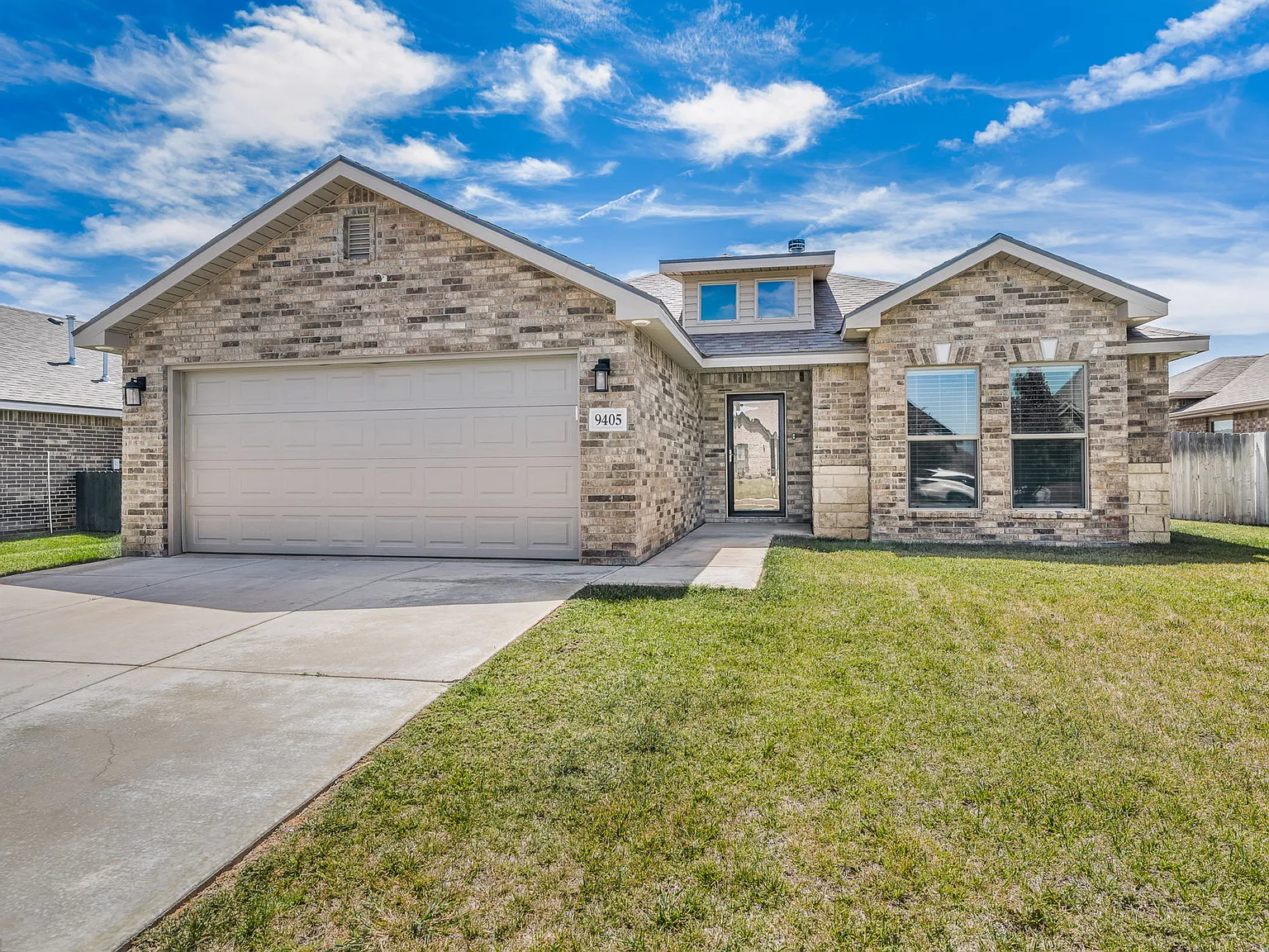 9405 Sydney Dr — Photo 1