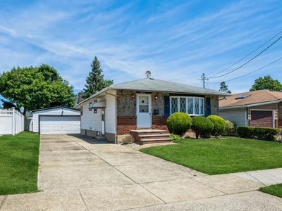 1166 Arlington Ave, Franklin Square, NY, 11010