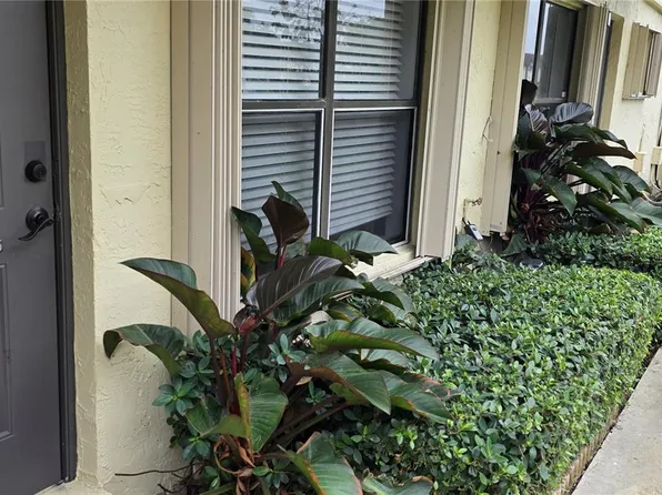 10006 NW 6th St #101, Hollywood, FL 33024