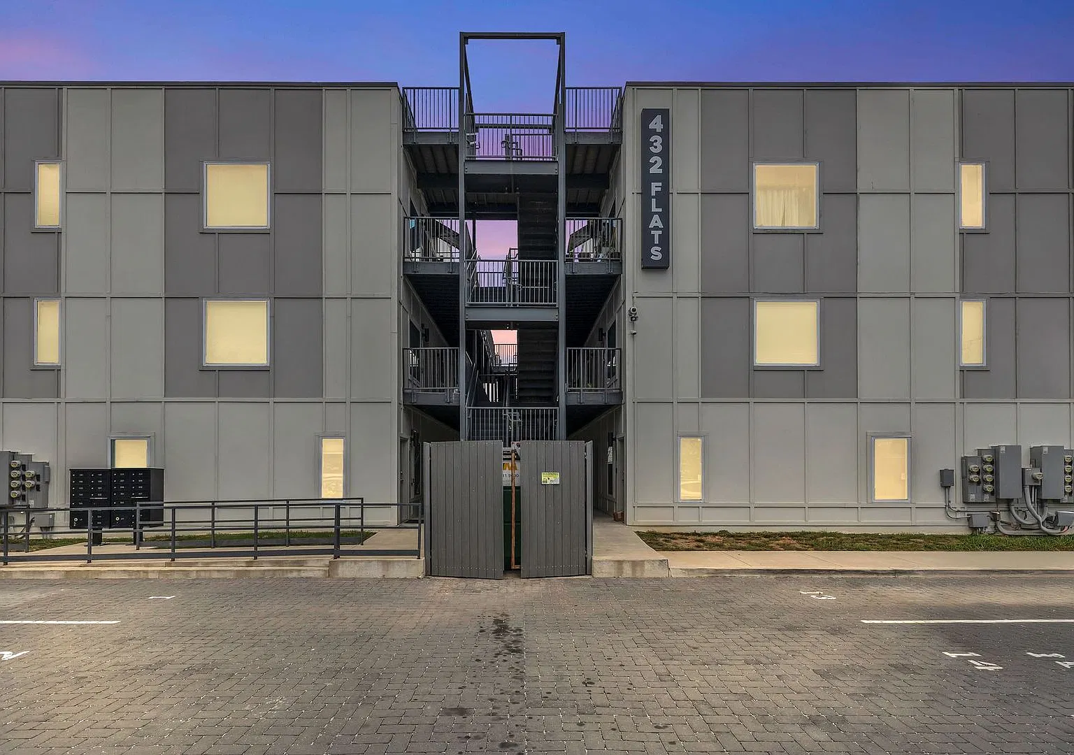 Simple living? We got you. $1200/mo water and laundry included in this 1 BR condo. — Photo 1