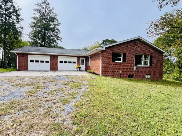 4665 Layman Rd, Roanoke, VA 24012